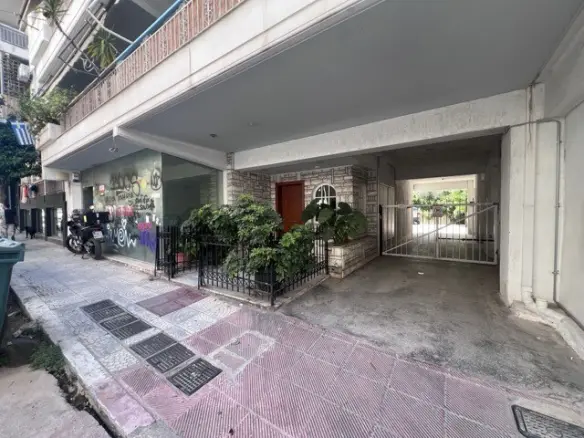 Flat Of 128 M² In Athens