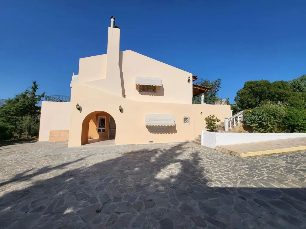 Detached House Of 225 M² In Peloponnese