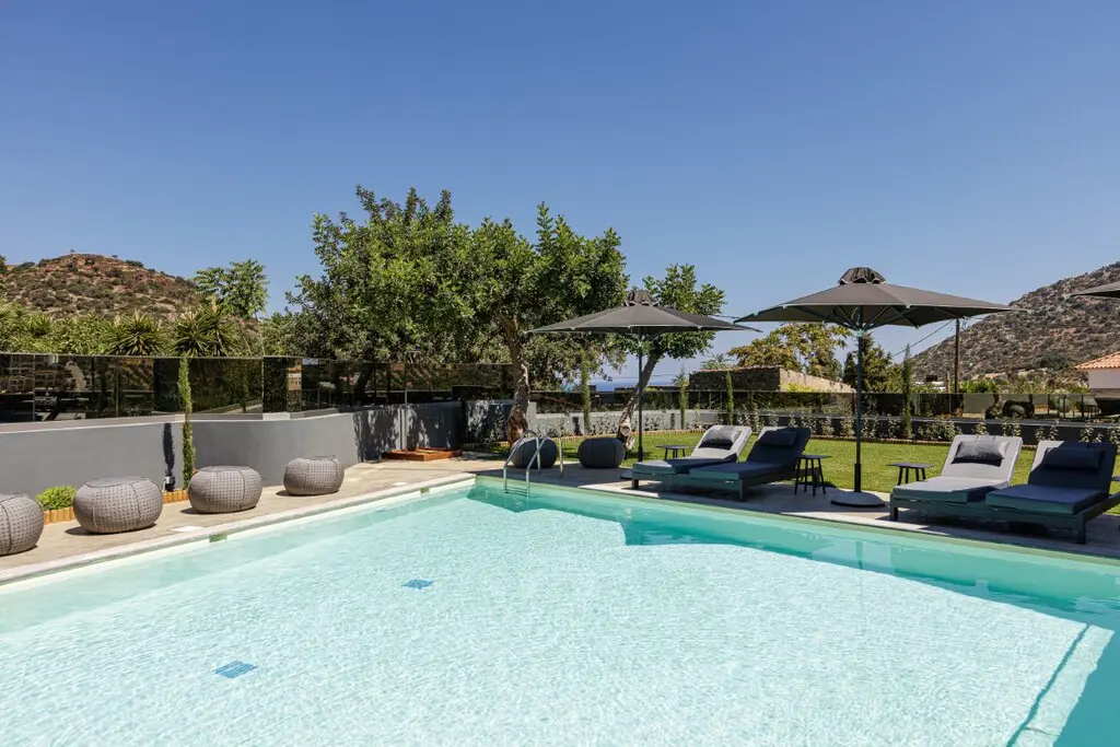 Villa Of 340 M² In Crete