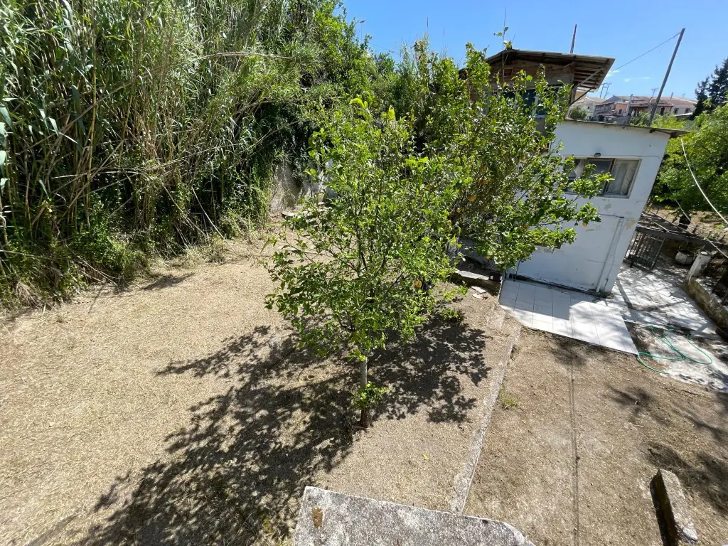 Land Of 2130 M² In Corfu