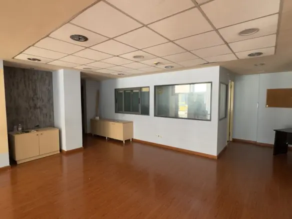 Commercial Property In Nea Ionia, Greece (218 M²)