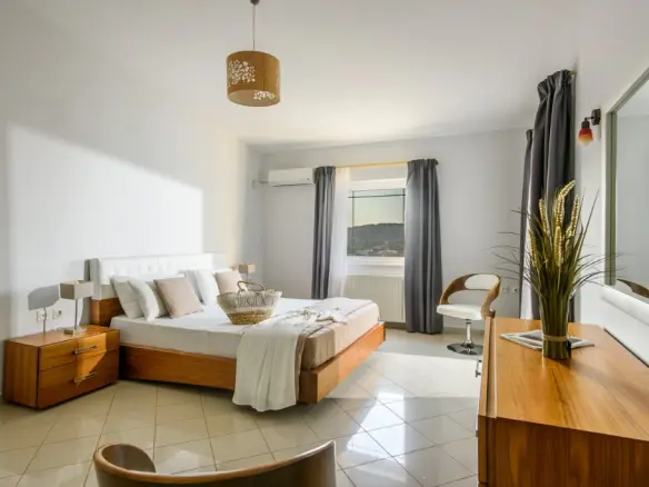 5-bedroom Villa In Gazi, Greece (413 M²)