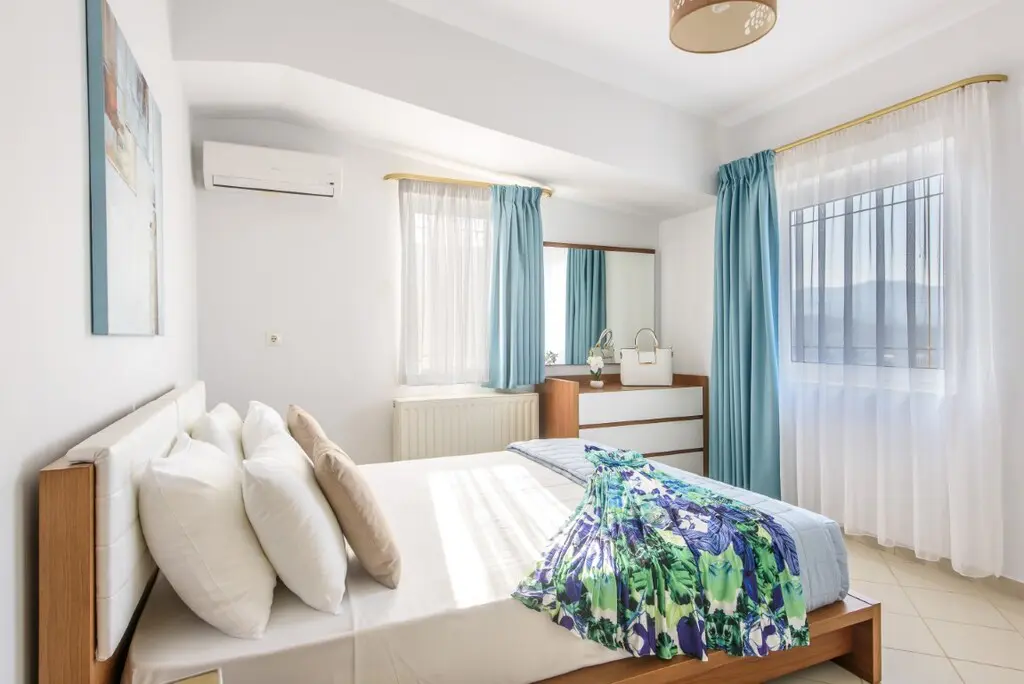 Villa Of 413 M² In Crete