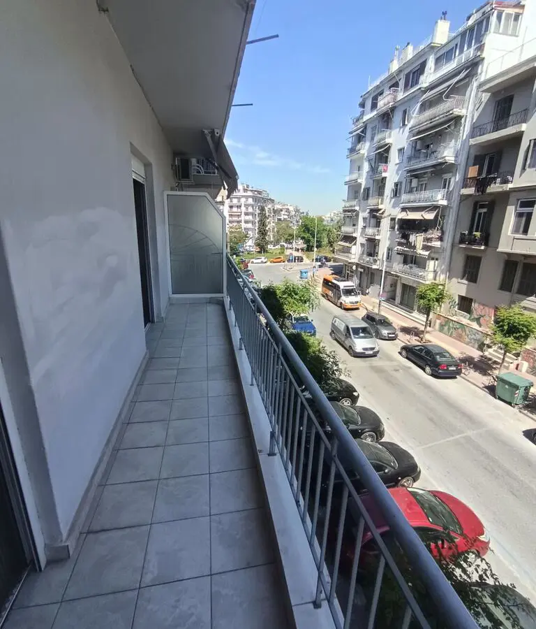 Flat Of 86 M² In Thessaloniki