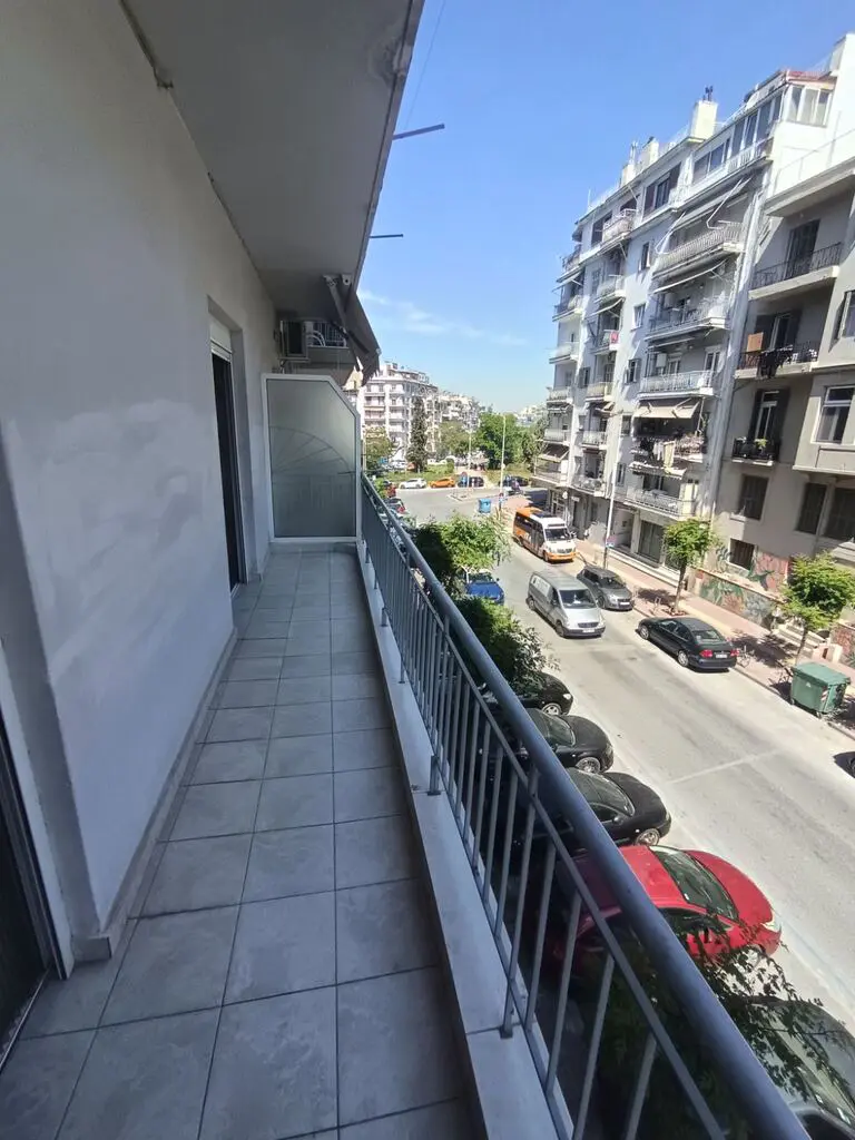 Flat Of 86 M² In Thessaloniki