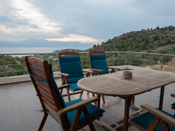 9-bedroom Detached House In Loutraki-perachora, Greece (500 M²)