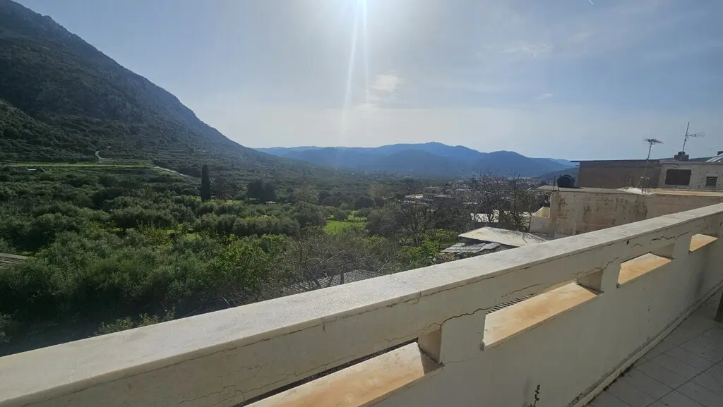 Maisonette Of 194 M² In Crete