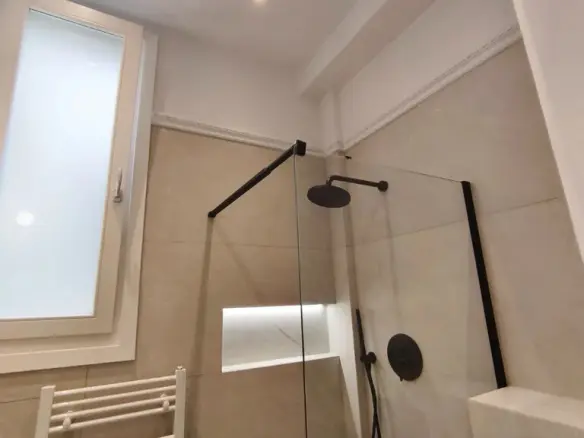 2-bedroom Flat In Center Of Thessaloniki, Greece (78 M²)