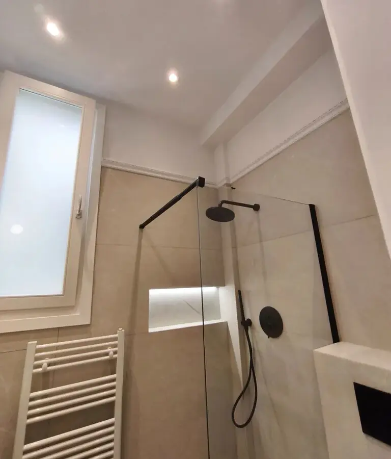 2-bedroom Flat In Center Of Thessaloniki, Greece (78 M²)
