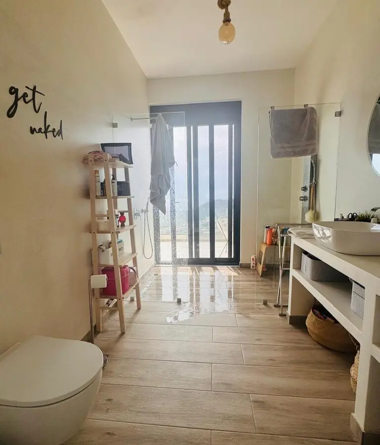 3-bedroom Detached House In Anavissos, Greece (150 M²)