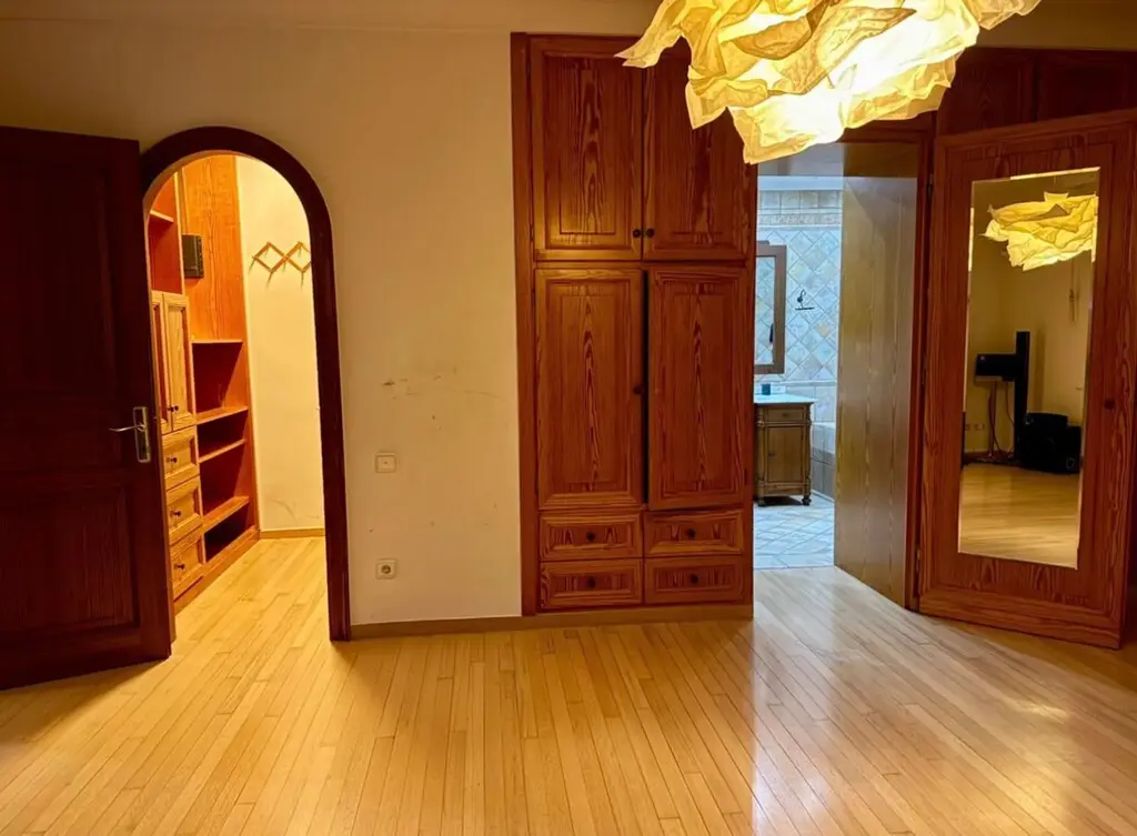 Maisonette Of 380 M² In Athens