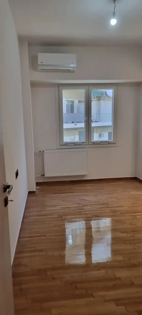 2-bedroom Flat In Kipseli, Greece (78 M²)