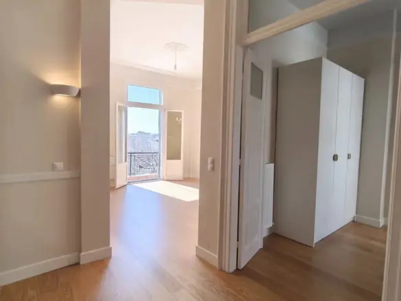 2-bedroom Flat In Center Of Thessaloniki, Greece (78 M²)
