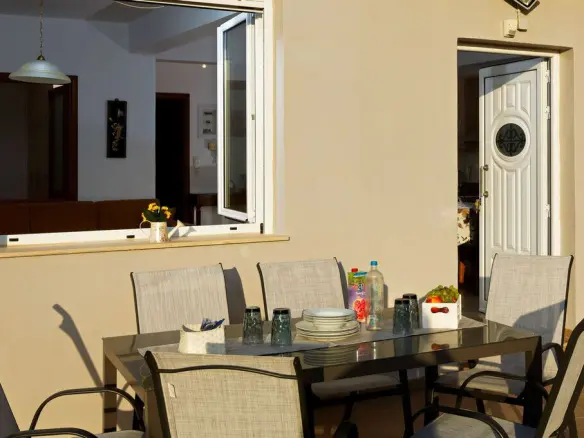 Villa Of 250 M² In Crete