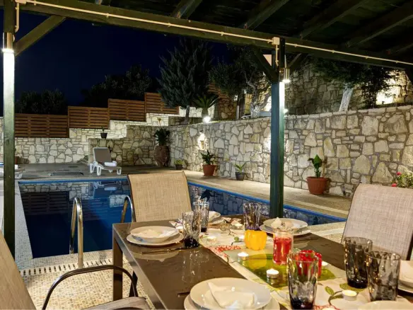 Villa Of 250 M² In Crete
