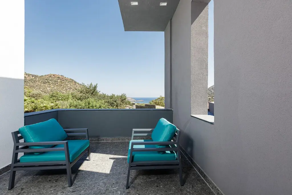 Villa Of 340 M² In Crete