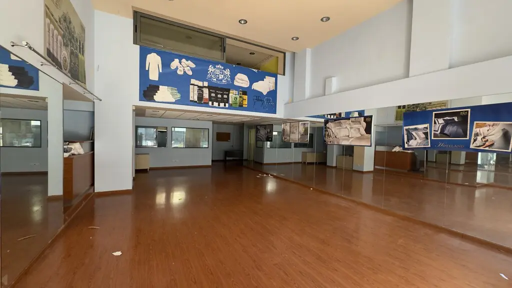 Commercial Property Of 218 M² In Athens