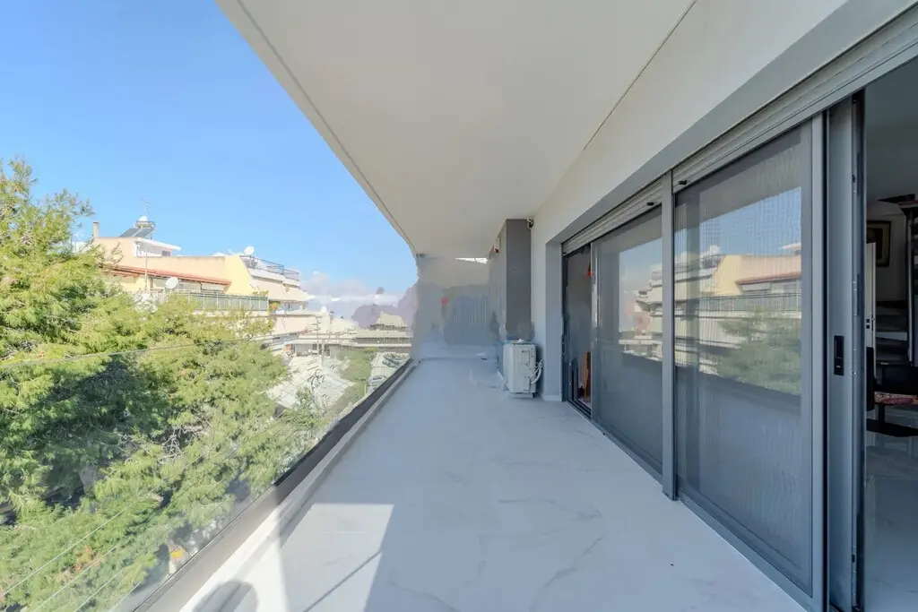 Maisonette Of 136 M² In Athens