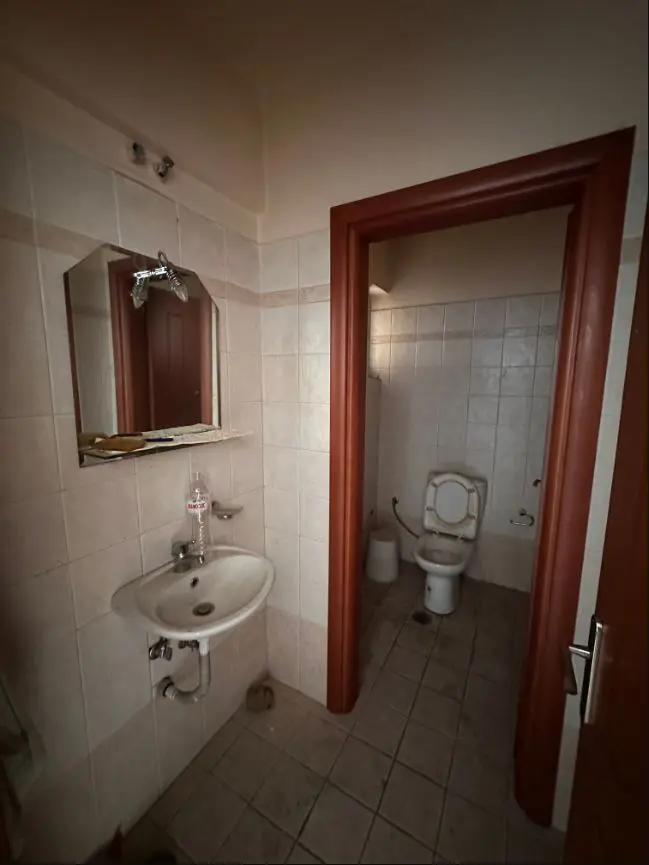 Commercial Property Of 91 M² In Athens