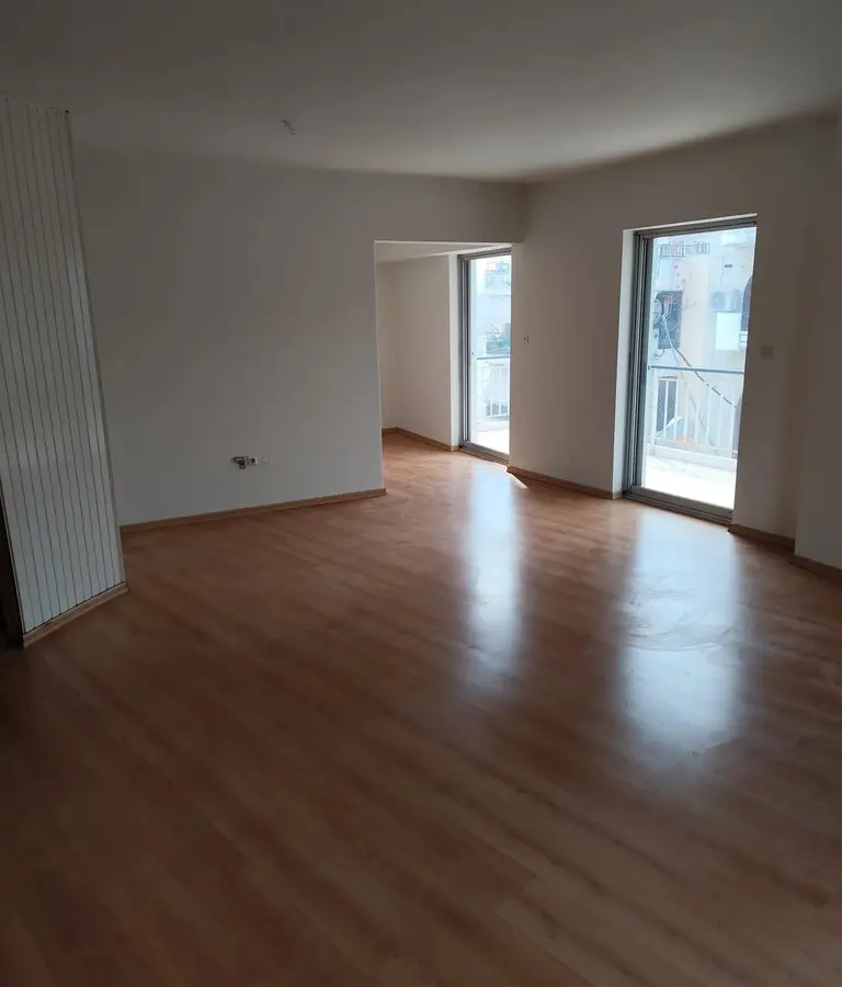 2-bedroom Flat In Petroupoli, Greece (100 M²)