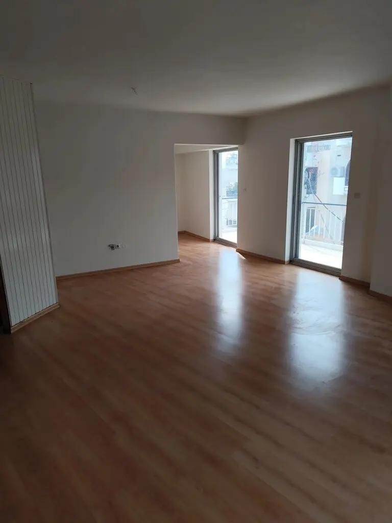 Flat Of 100 M² In Athens