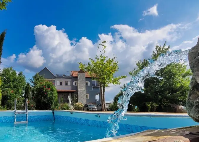 Villa Of 386 M² In Crete