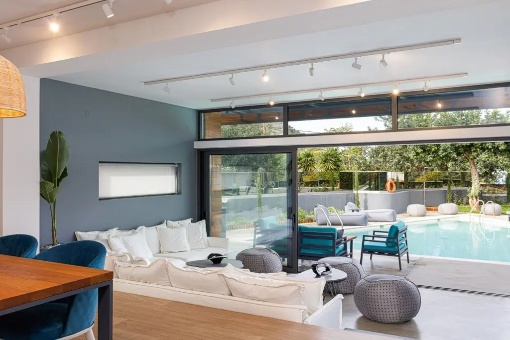 Villa Of 340 M² In Crete