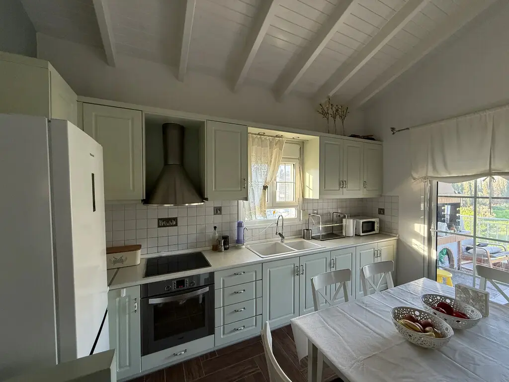 Maisonette Of 145 M² In Euboea Island