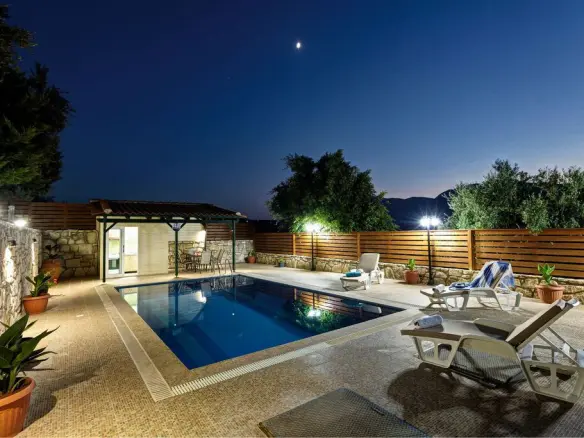 Villa Of 250 M² In Crete