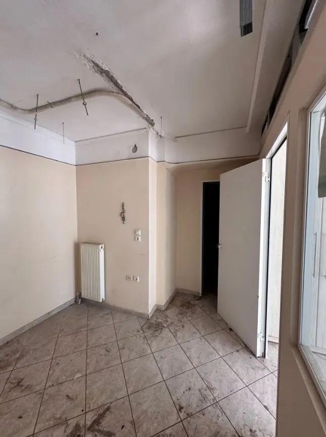 Commercial Property Of 91 M² In Athens