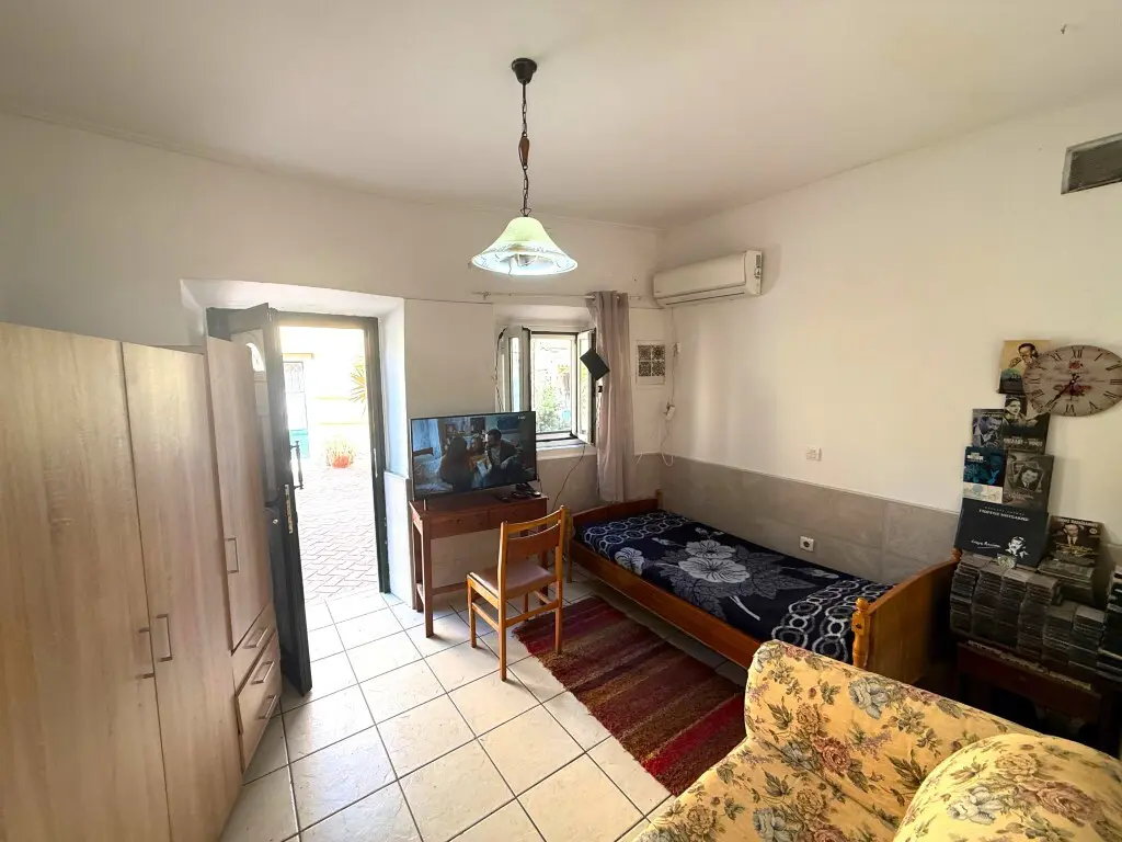 Flat Of 25 M² With Garden In Corfu