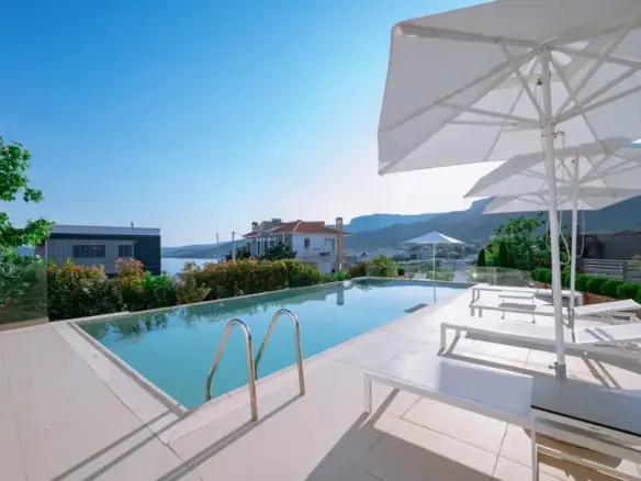 Complex In Kavala, Greece (510 M²)