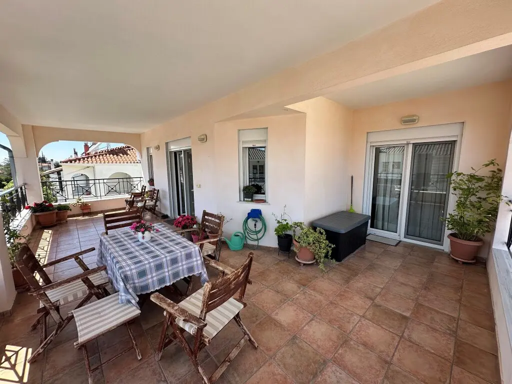 Flat Of 200 M² In The Suburbs Of Thessaloniki