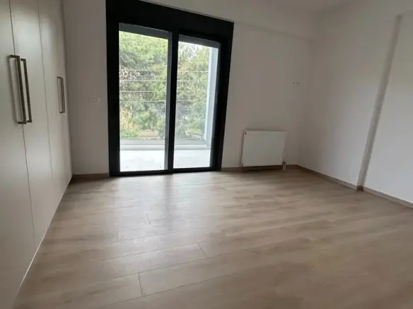 3-bedroom Maisonette In Palaio Faliro, Greece (136 M²)