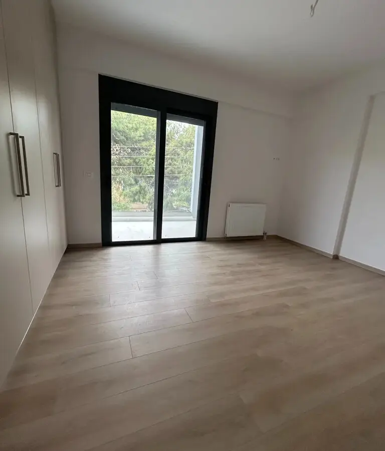 3-bedroom Maisonette In Palaio Faliro, Greece (136 M²)