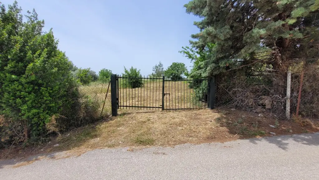 Land Of 5000 M² In The Suburbs Of Thessaloniki