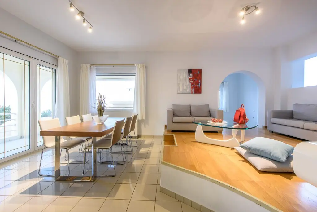 Villa Of 413 M² In Crete