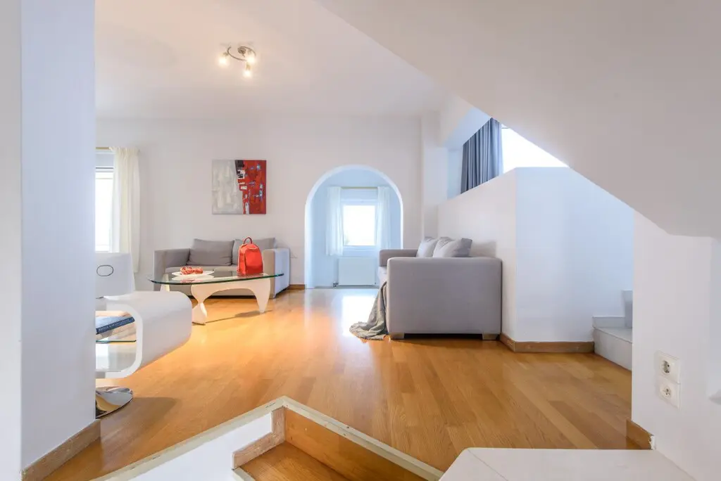 Villa Of 413 M² In Crete