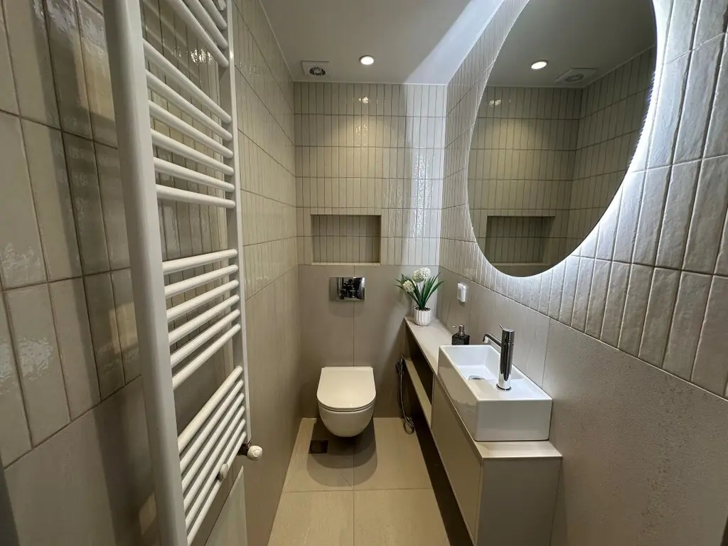3-bedroom Flat In Center Of Thessaloniki, Greece (115 M²)