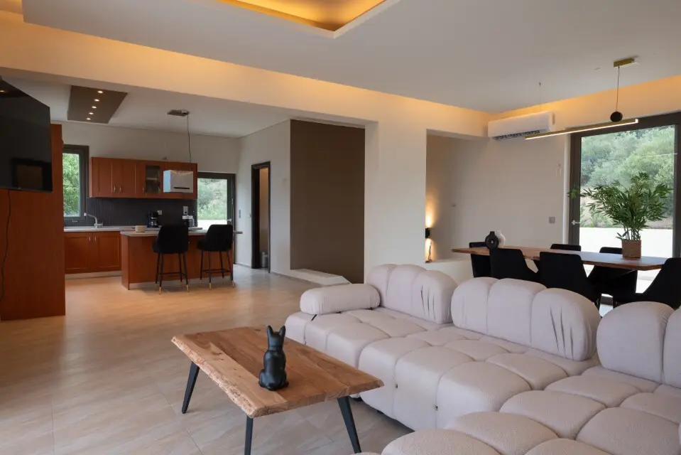 Detached House Of 500 M² In Peloponnese