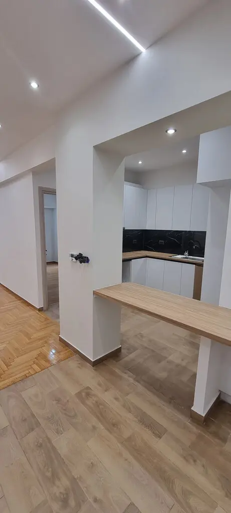 2-bedroom Flat In Kipseli, Greece (78 M²)