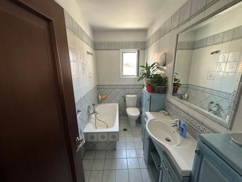 Flat Of 200 M² In The Suburbs Of Thessaloniki