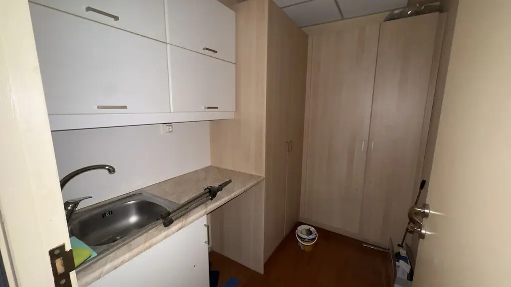 Commercial Property Of 218 M² In Athens