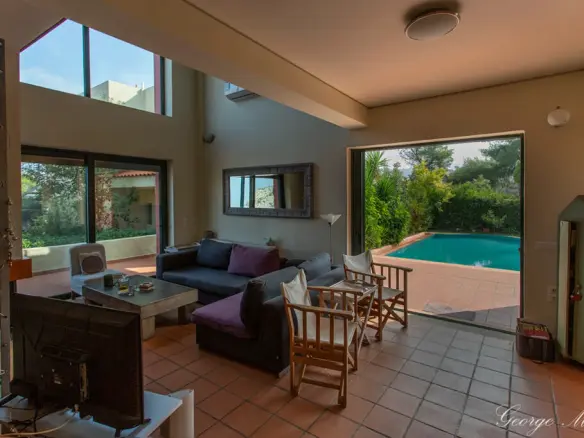 Maisonette Of 250 M² In Attica