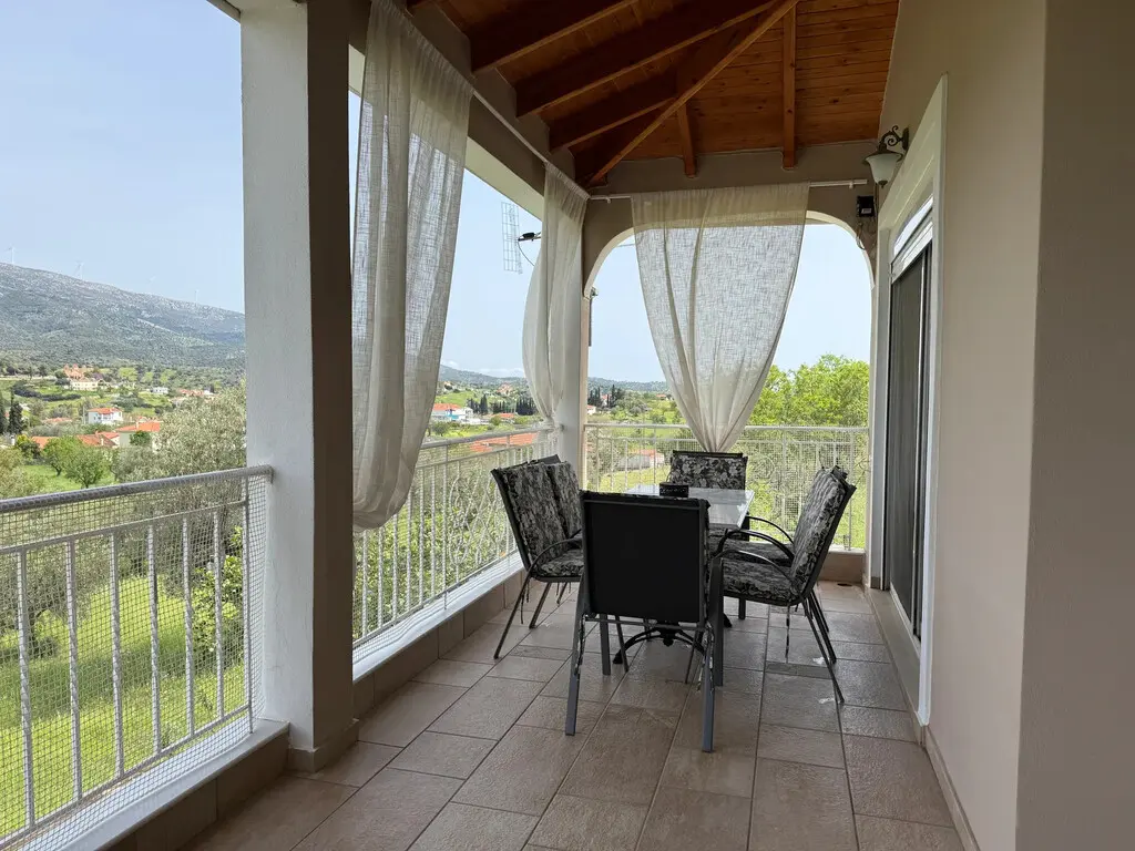Maisonette Of 145 M² In Euboea Island