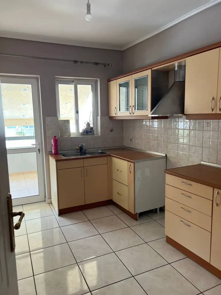 Flat Of 89 M² In Athens