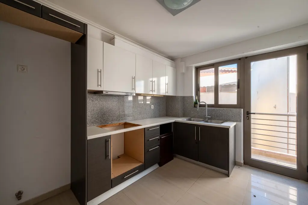 Maisonette Of 169 M² In Athens