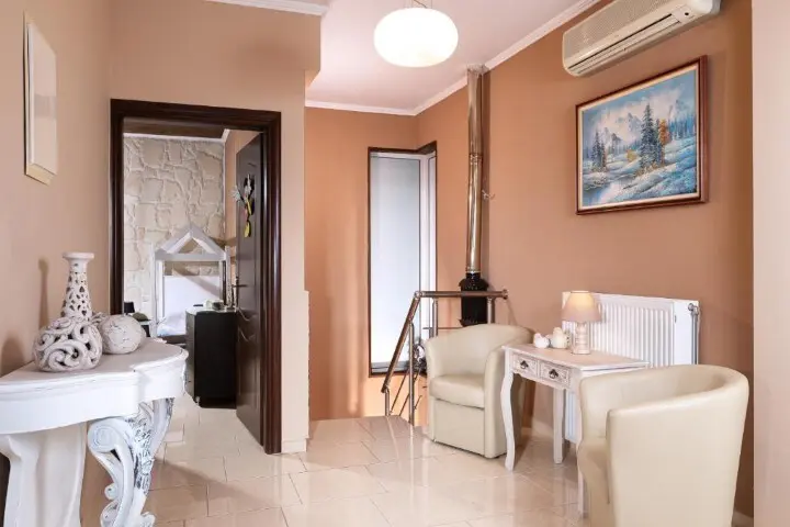 Villa Of 386 M² In Crete
