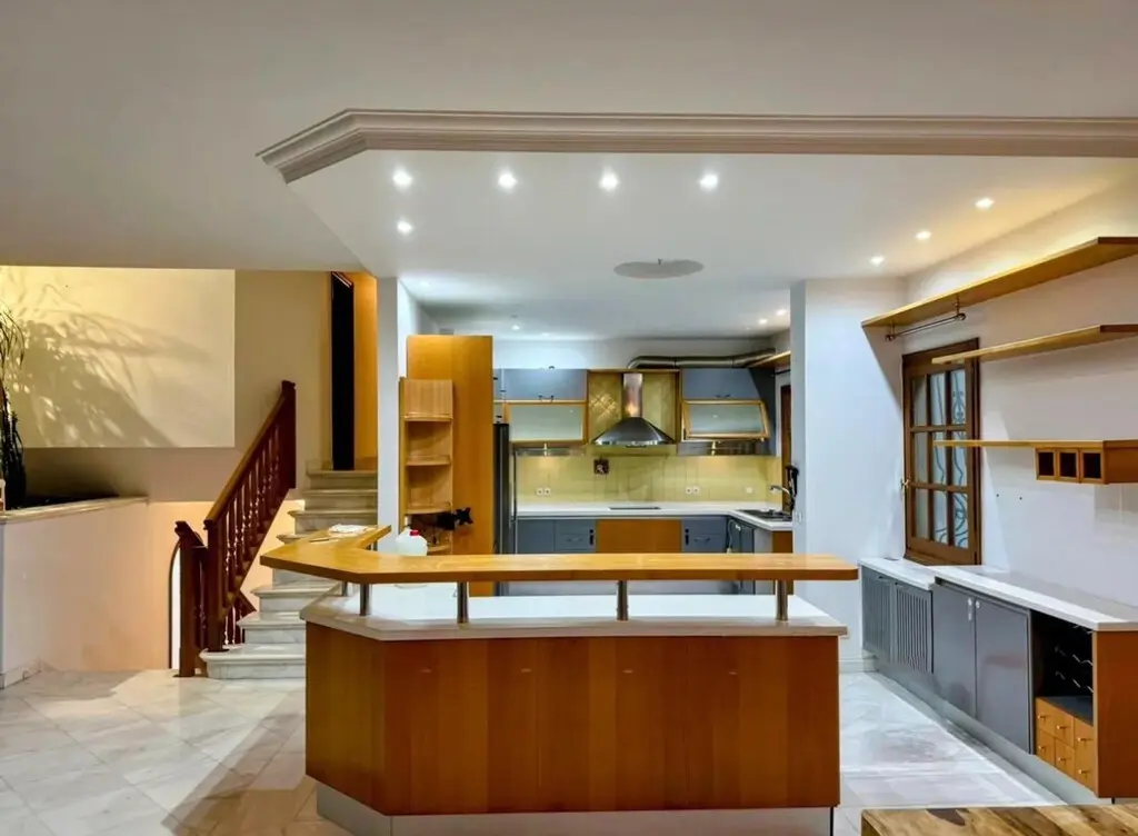 Maisonette Of 380 M² In Athens