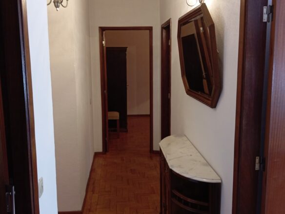 Independent House Of 100 M² With Walled Land And Ample Outdoor Space In Penela – Coimbra